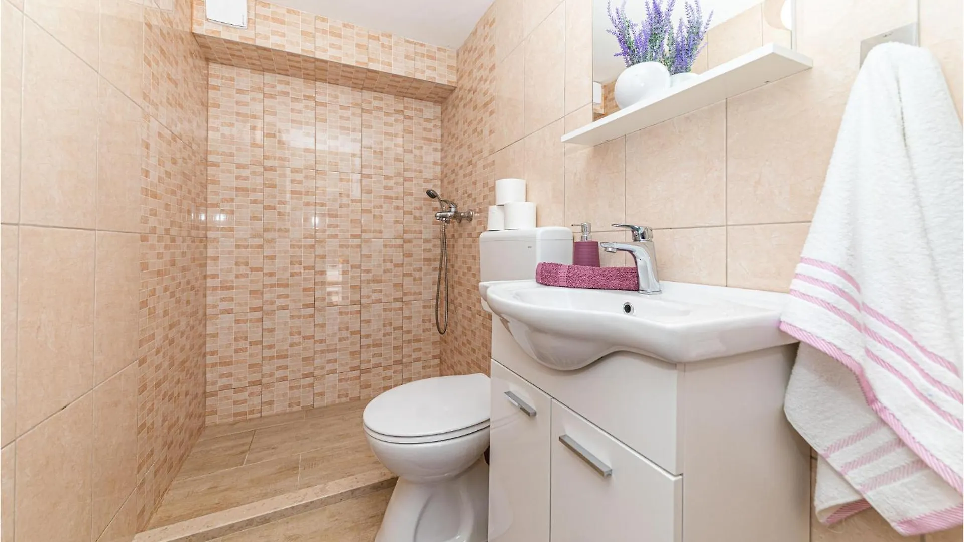 Holiday home 4 Bedroom Beautiful Home In Prgomet Labin  Croatia