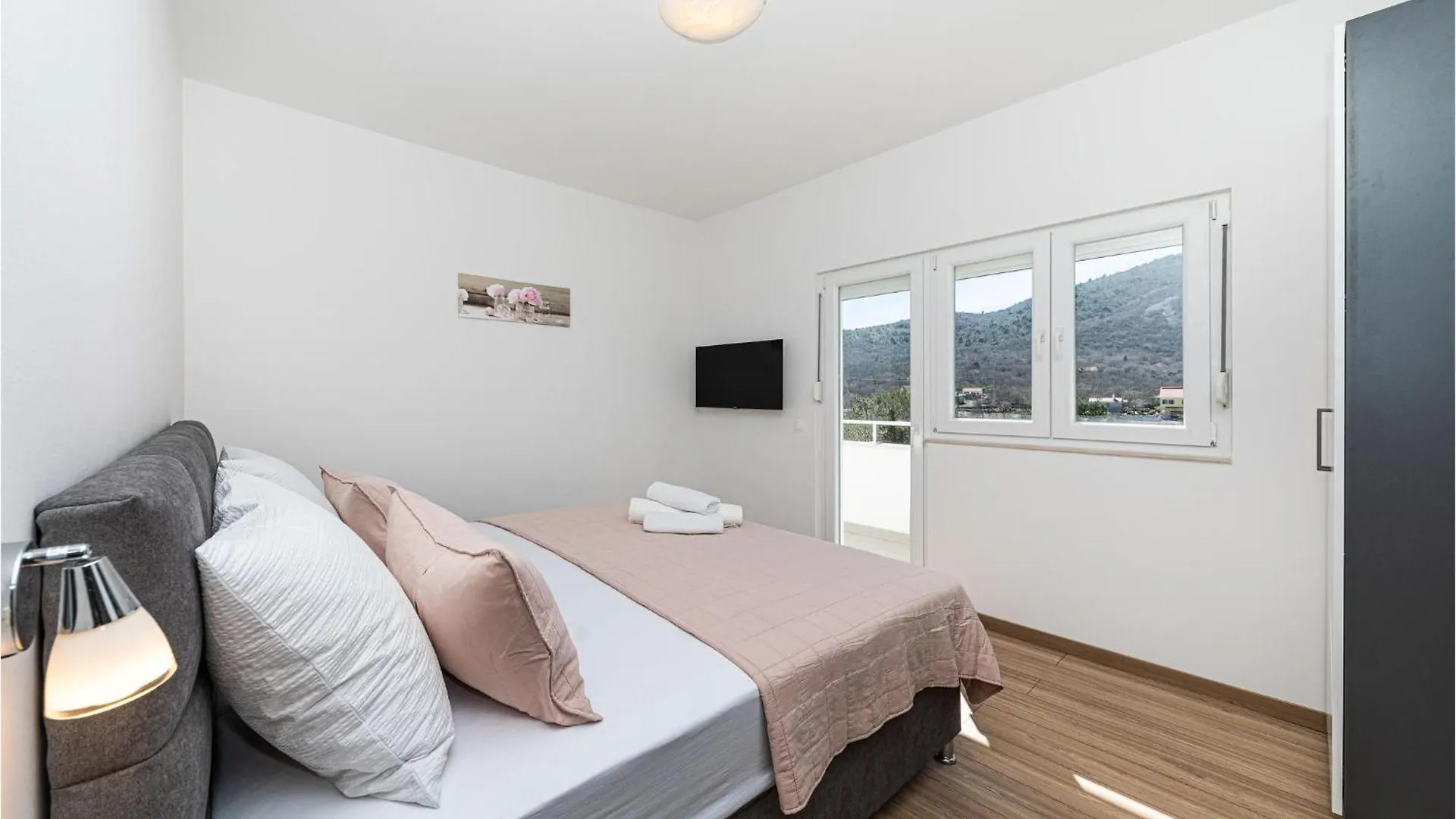 4 Bedroom Beautiful Home In Prgomet Labin  Labin (Dalmatia)